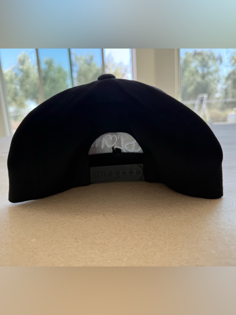 The Classics Yupoong — Peso Pluma Concert Black Snapback Hat — Size OS - Picture 3 of 9